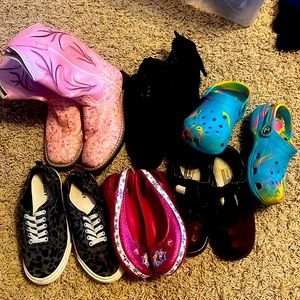 Girls shoes